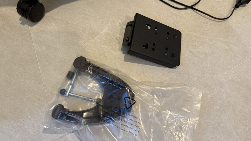 Racing Sim Thrustmaster TX Leather Edition with Pedals and Seat Carousel 10