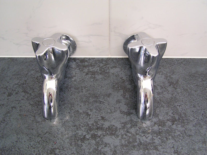Methven AWA Bath Taps Carousel 1