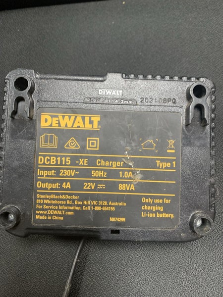 2021 Dewalt DCB115 12V 18v - 20V MAX* Charger Carousel 4