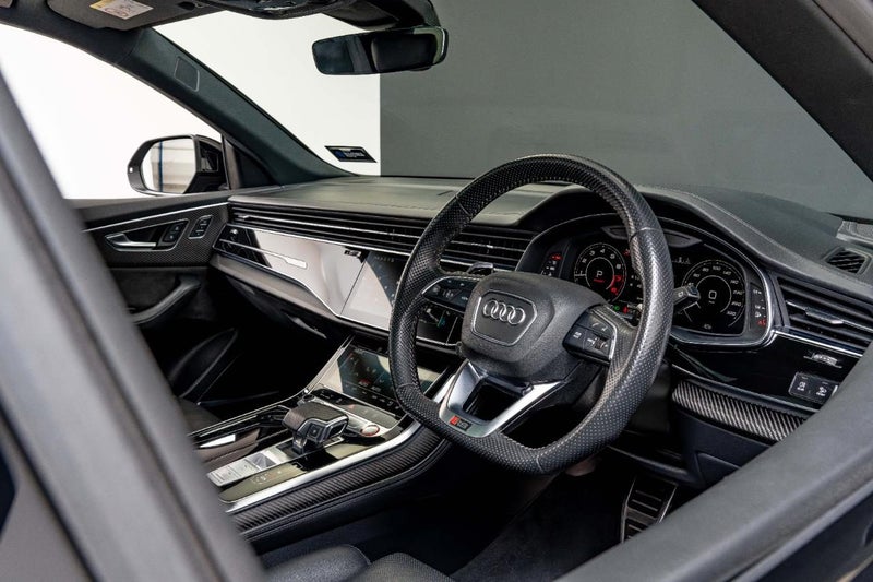 2020 Audi RS Q8 4.0PT/4WD/8AT62867852553217112