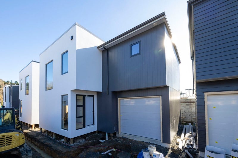 Stylish. Spacious. Central. - Nearing Completion62864815693571117
