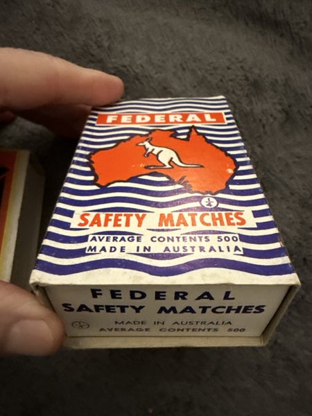2 Large Vintage Matchboxes Federal Australia & 3 Stars Sweden Carousel 2