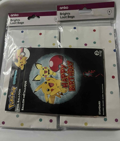 POKEMON Foil Baloon - NEW + 2 X LOOT BAGS NEW Carousel 1