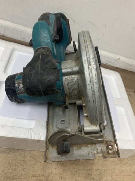 Makita BSS611 18V LXT® Lithium-Ion Cordless 6-1/2" Circular Saw, Tool Only Carousel 2