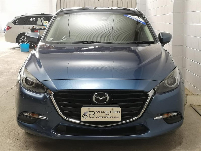 2016 Mazda Axela /3 1.5L Sporty Hatch Super low...62865837839362113