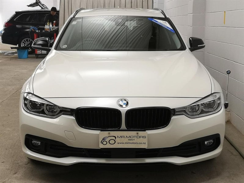 2016 BMW 320i Wagon Sports with Low KM62864757076481113