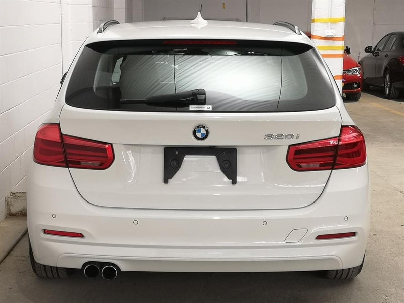 2016 BMW 320i Wagon Sports with Low KM62864757076481114