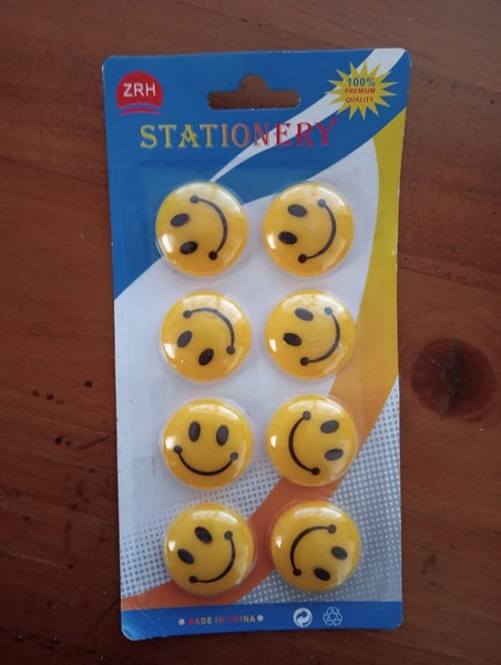 BulkFridge magnets smiley faces Carousel 2