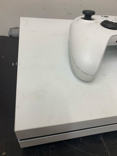1TB XBOX 1 S Disc Edition62863227686402112