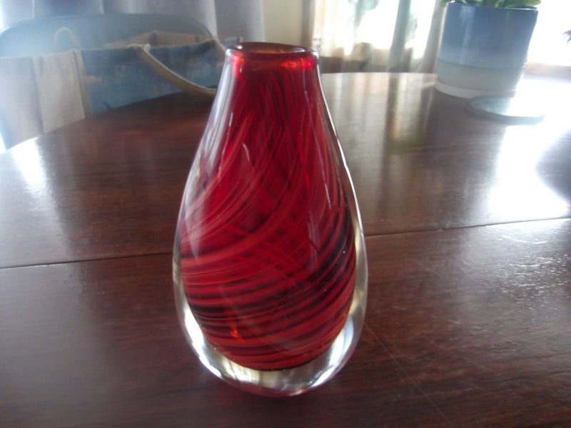 LYNDEN OVER - ART VASE 2005628632372692501117