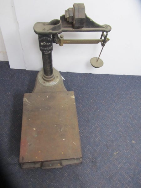 Vintage A & T Avery Scales Carousel 1