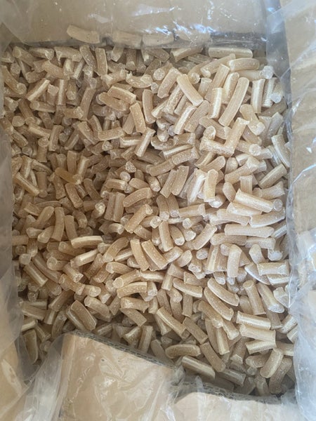 Beeswax refined pellets 23kgs Carousel 1
