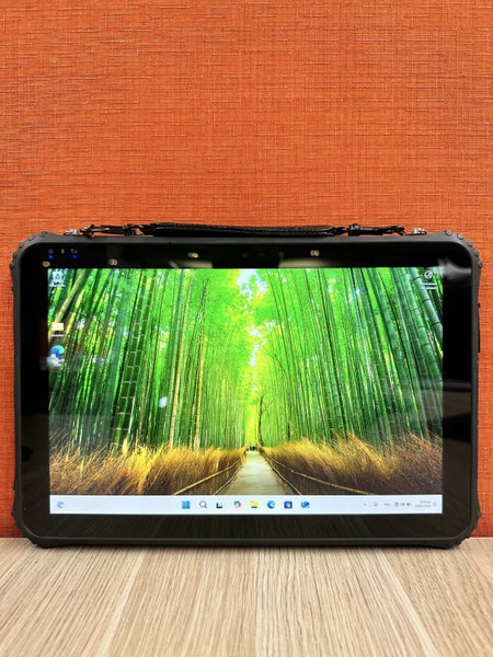 13" Windows 11 Rugged Tablet, WIFI + Cellular - IP65 Carousel 1
