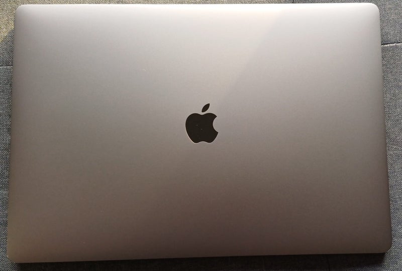 Apple MacBook Pro 16 Intel Core i7 2019 16GB RAM 1TB NVMe macOS Sequoia 15.562864738511618112
