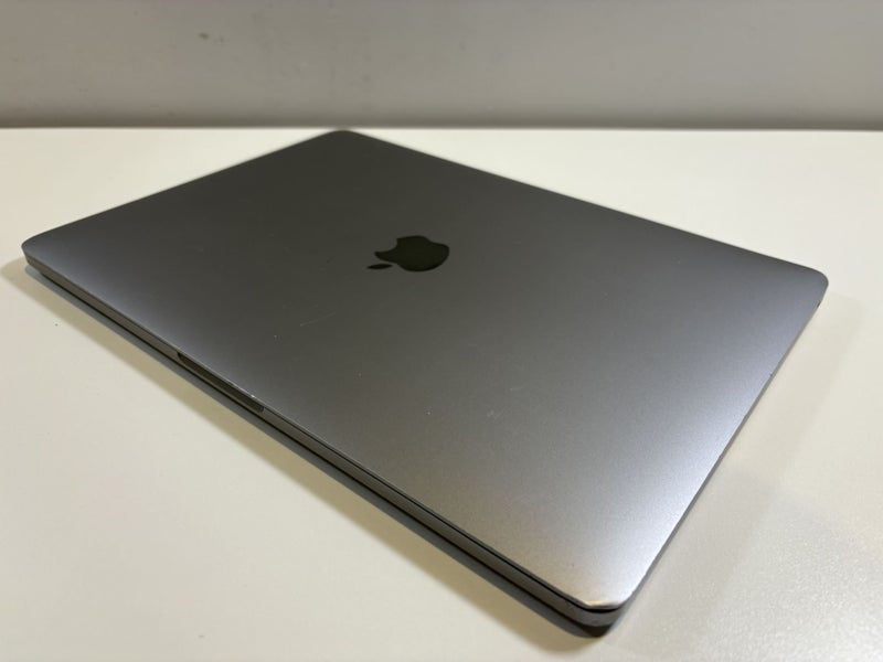 Apple Macbook Pro 13" M1 202062863222001922114
