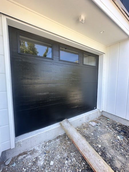 Brand New insulated Sectional Garage Door628638443051551116