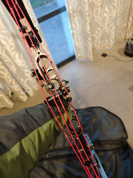 AGS “Journey” Compound Hunting Bow – Excellent Condition – $950 NZD628647332107541118