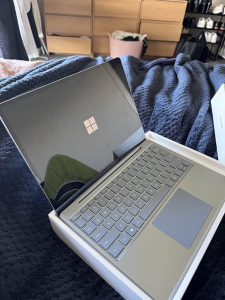 Microsoft Surface Go Laptop62863222044675112