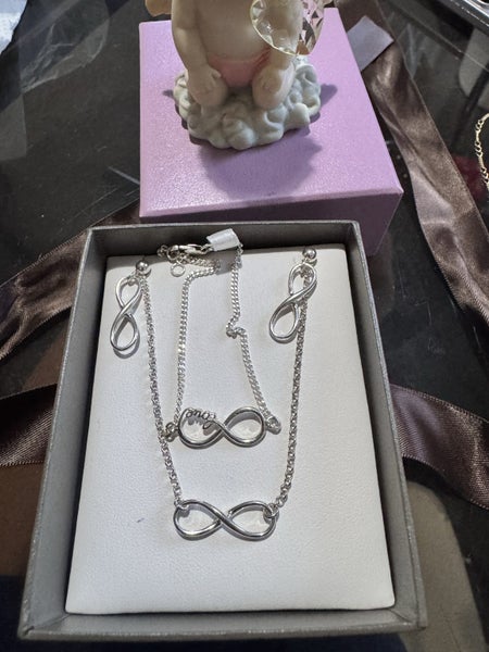 Silver set jewellry ( Michael Hill) Carousel 2