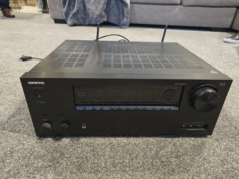 Onkyo 9.2 channel amplifier Carousel 1