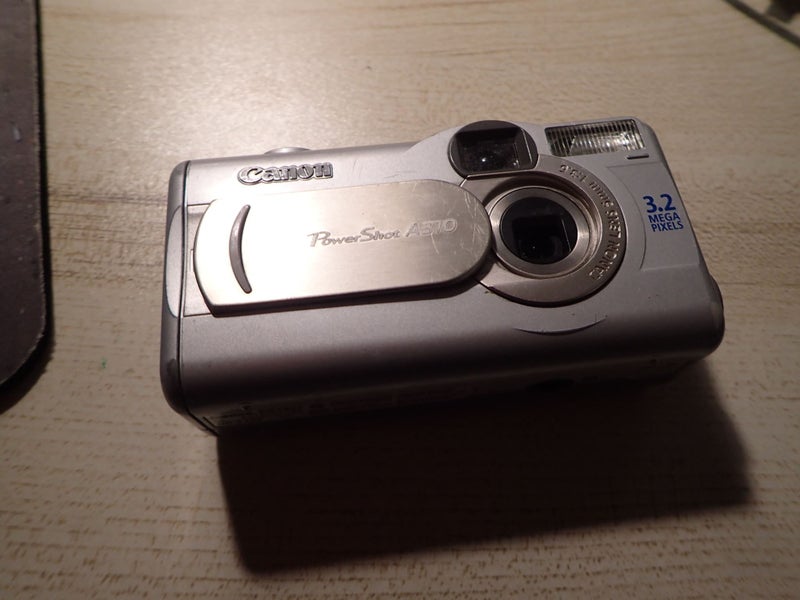 canon powershot a310 digital camera AA batteries (faulty?) Carousel 1