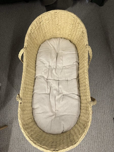 Nature baby Moses basket, mattress and Stand628632162508811114