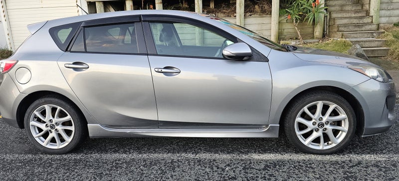 2012 Mazda Axela Sport62854327391107112