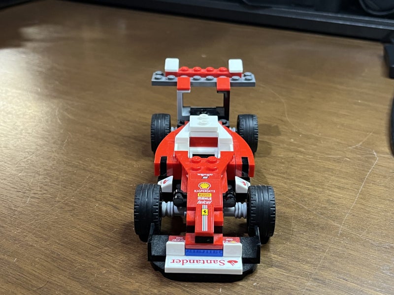 LEGO - 75879 LEGO Speed Champions Scuderia Ferrari SF16-H Carousel 2