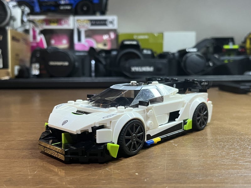 LEGO - 76900 LEGO Speed Champions Koenigsegg Jesko Carousel 1