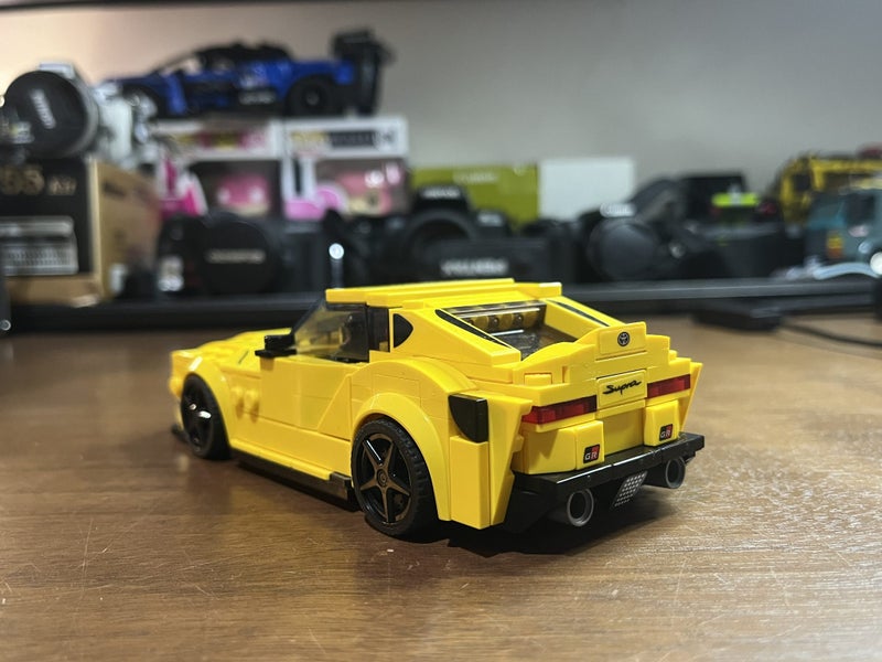 LEGO - 76901 LEGO Speed Champions Toyota GR Supra Carousel 4