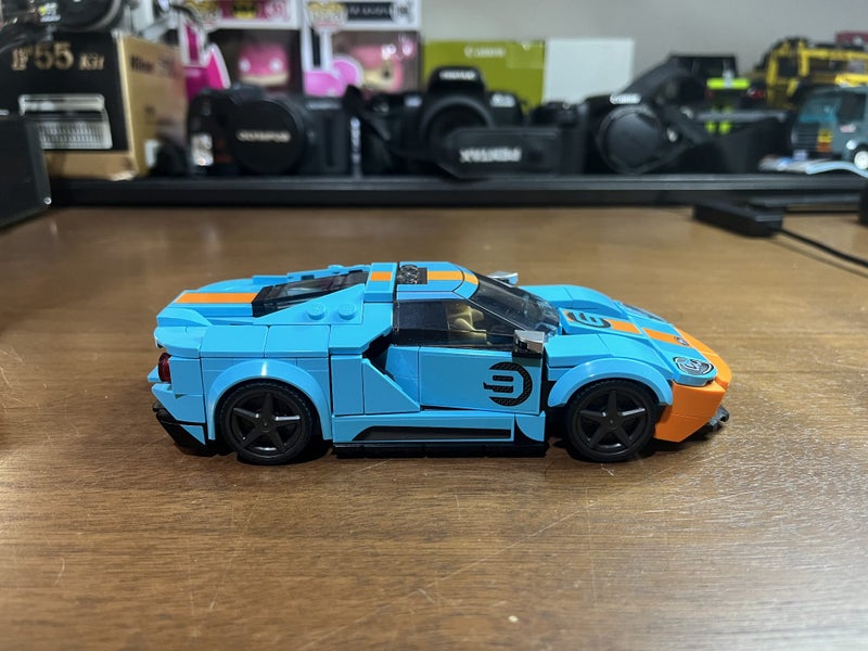LEGO - 76905 LEGO Speed Champions Ford GT Heritage Edition Carousel 2