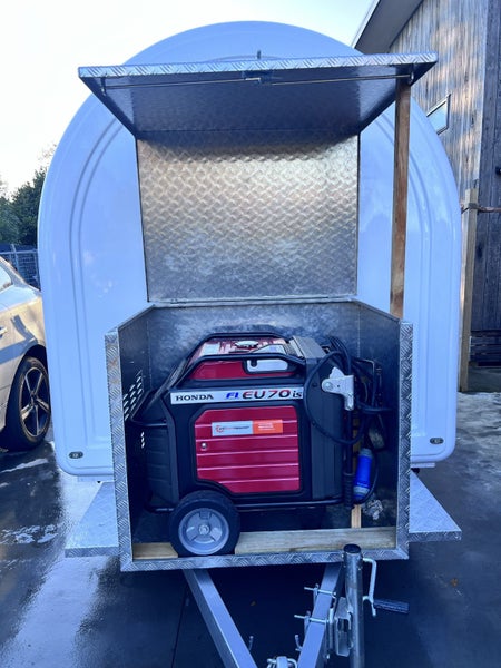 Honda EU70is Generator with Custom Lockable Box628638474301461116