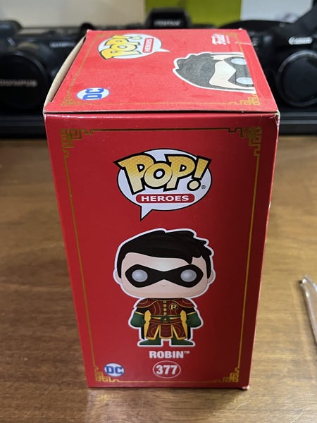Funko pop - DC ROBIN™ 377 Carousel 2
