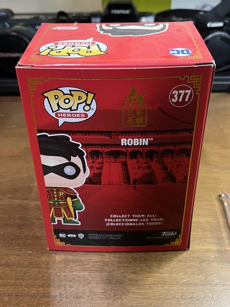 Funko pop - DC ROBIN™ 377 Carousel 3