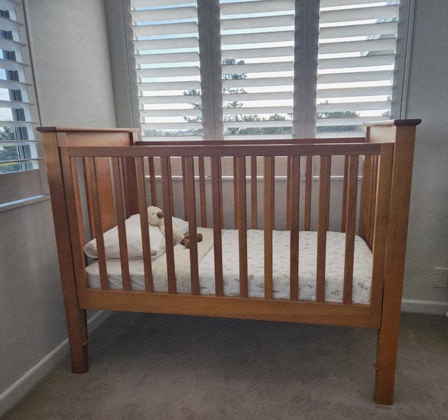 Solid Kauri Cot – Made in NZ by Pumpkin Patch628632163232011121