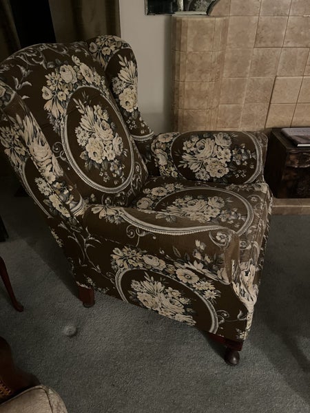 Armchairs62863230139906115