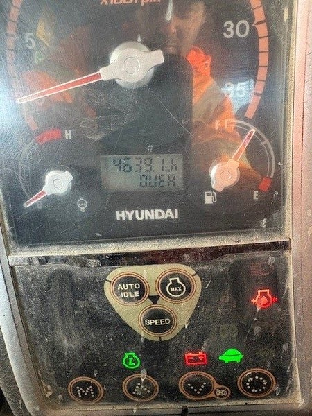 Hyundai Excavator62863219832450111