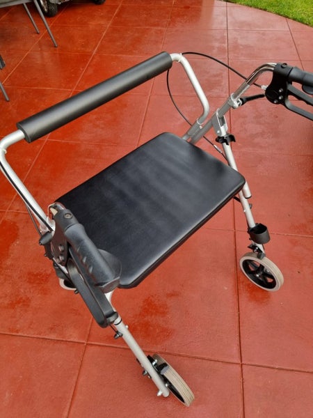 large walking frame62863229223554111