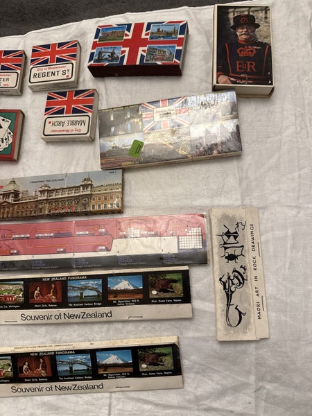 Vintage Souvenir Matchboxes Collection London & NZ etc Carousel 3