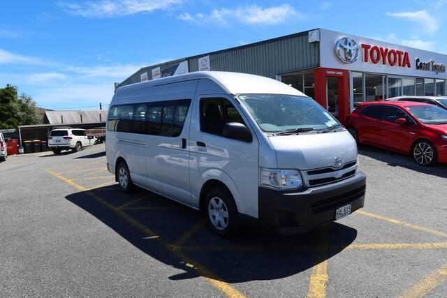 2013 Toyota Hiace ZX RWD 3.0TD VAN/5 5M - 3 SEA | Trade Me Motors