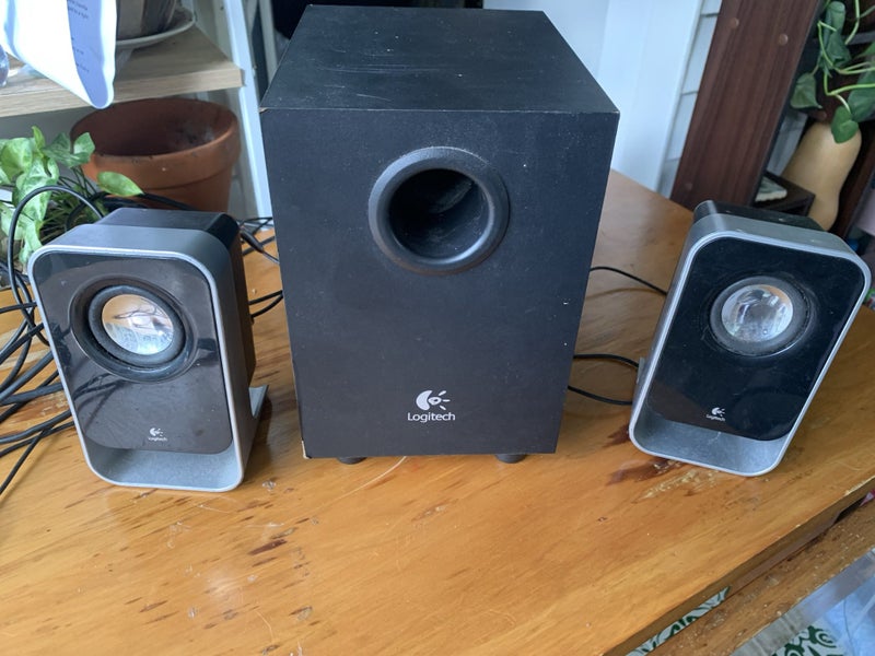 Logitech LS21 Speakers 2.1 AUX62864729648257111