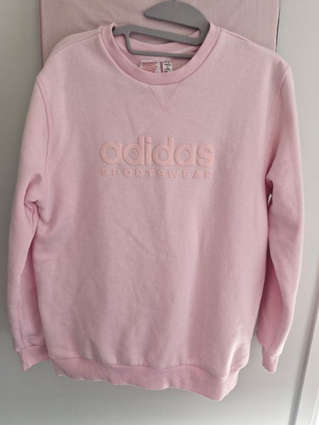 Women's Clothing Bulk Lot - Puma, Russel Athletic, New Balance, Adidas, Macpac62863220319619111