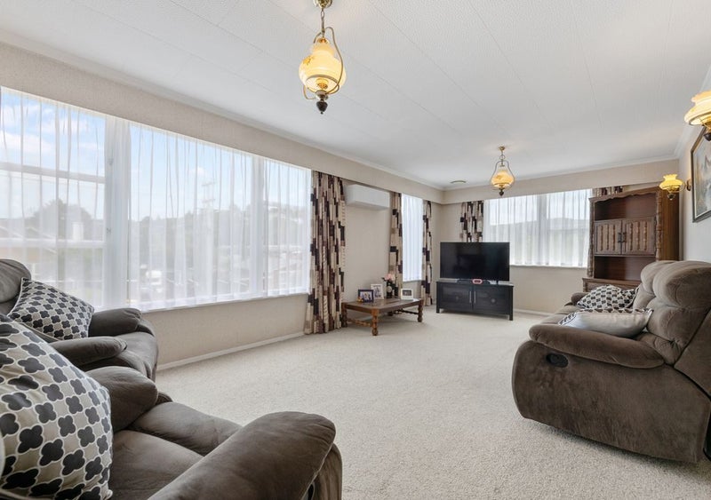 Stokes Valley, 4 bedrooms628647297361931117