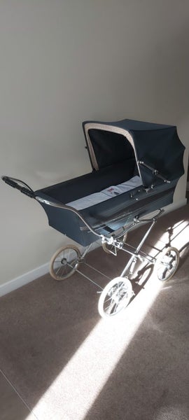 Pram Carousel 1