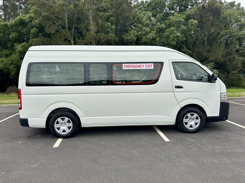 2018 Toyota Hiace Minibus Td62864753159041113