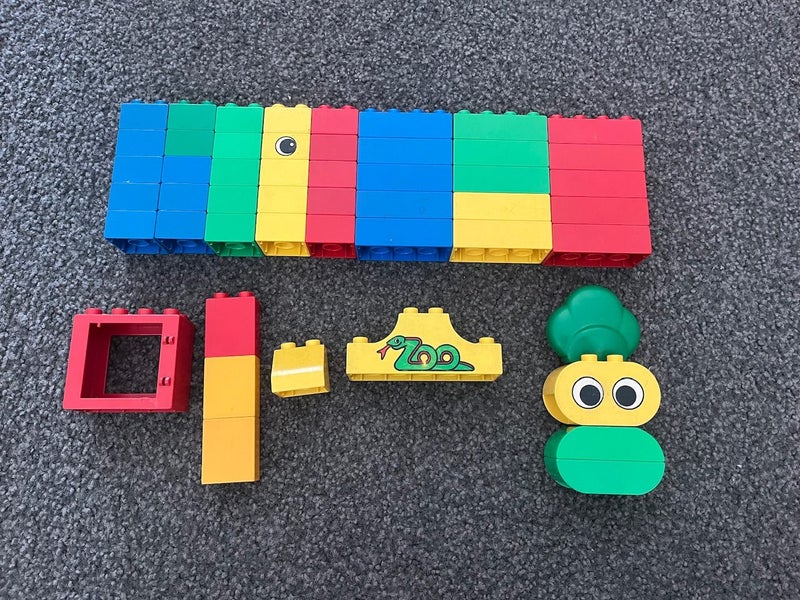 Lego Duplo assorted mix of 50 pieces Carousel 1