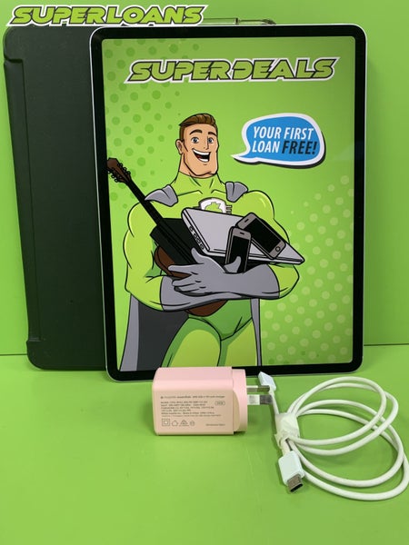 ** APPLE IPAD AIR 13" + CASE + CHARGER ** Carousel 1