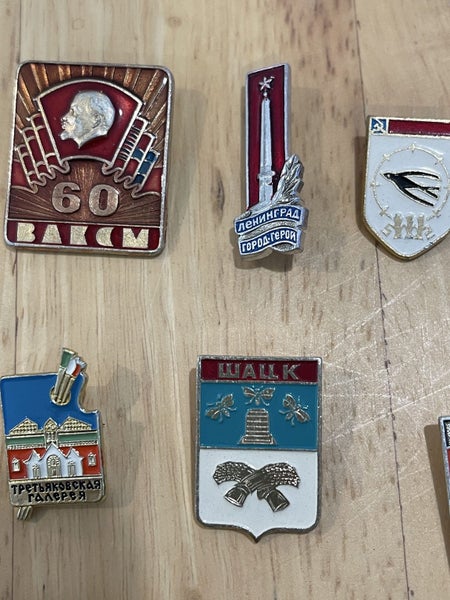 $1 reserve// Vintage USSR Soviet Badge Collection Rare Lenin Moscow Leningrad Carousel 2