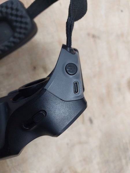 DJI Integra Drone Headset !FAULTY Carousel 8