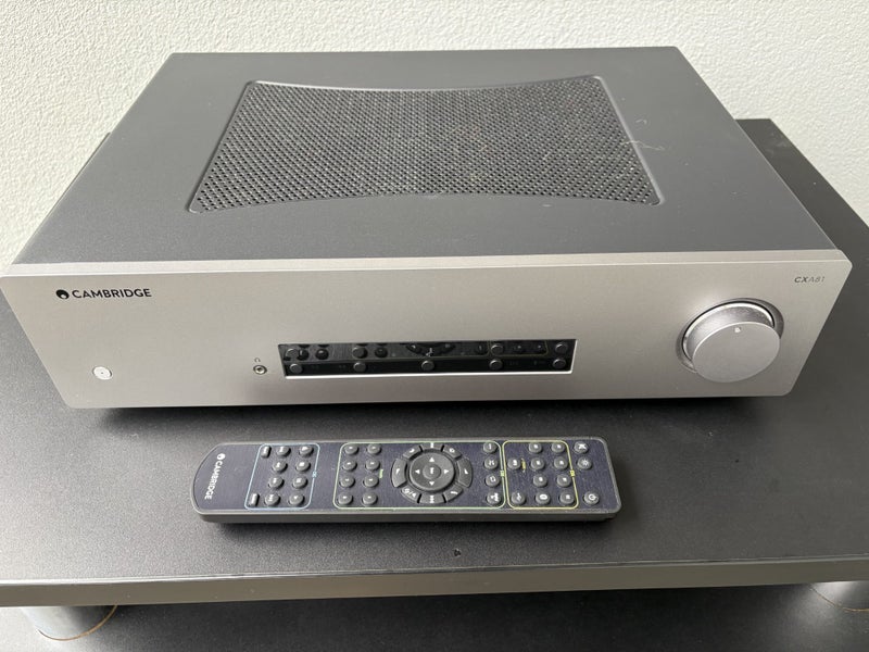 Cambridge Audio CXA81 Integrated amplifier, 80 watts per channel Carousel 9
